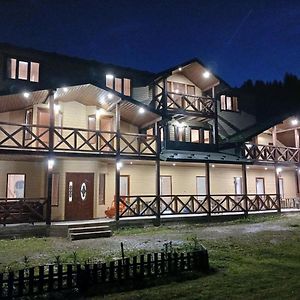 Готель Садиба у Зумера Криворівня Exterior photo