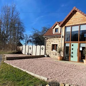 Вілла Converted Barn Saint-Merd-la-Breuille Exterior photo