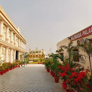 Готель Rajwada Palace And Marriage Garden Saipur Exterior photo