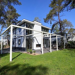 Modern Holiday Home On The Veluwe Оттерло Exterior photo