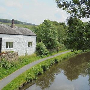 The White Cottage Furness Vale Exterior photo