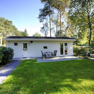 Вілла Chalet With A Dishwasher On The Veluwe Оттерло Exterior photo