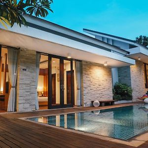 Villa Nusa Dua By Opus Hospitality Exterior photo