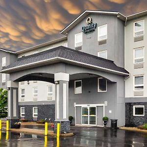 Quality Inn & Suites Грімсбі Exterior photo