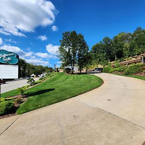 Jefferson Hills Motel Clairton Exterior photo