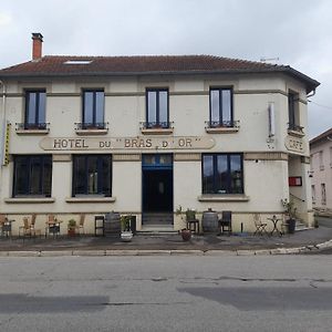 Готель Le Bras D'Or Varennes-en-Argonne Exterior photo