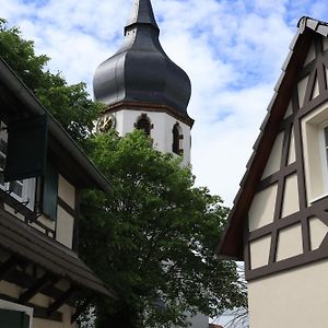 Bed and Breakfast Le Clos De La Vieille Dame Sessenheim Exterior photo