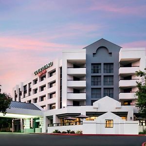 Готель Courtyard By Marriott Richmond Berkeley Exterior photo