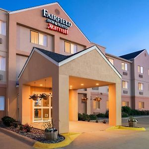 Fairfield Inn & Suites Стівенс Пойнт Exterior photo