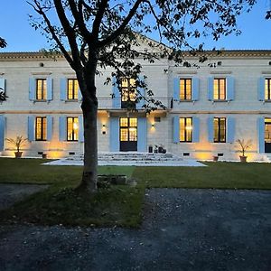 Вілла Chateau Belvedere - Swimming Pool, Vineyard & Countryside Perissac Exterior photo