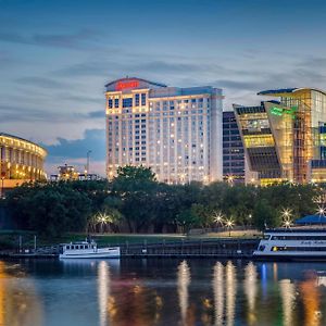 Готель Hartford Marriott Downtown Exterior photo