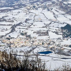 Апартаменти Tana Degli Orsi Cantalupo Ligure Exterior photo