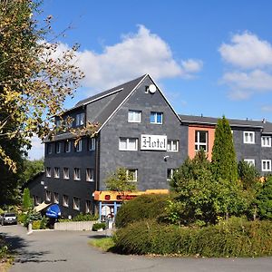 Hotel An Der Alten Porzelline Нойгаус-ам-Реннвеґ Exterior photo