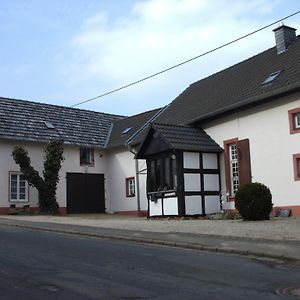 Готель Haus Klara Mannebach  Exterior photo