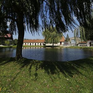 Bed and Breakfast Domaine De Collen Lepine Exterior photo