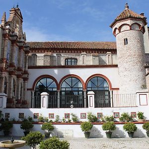 El Palacio De San Benito Касалья-де-ла-Сьєрра Exterior photo