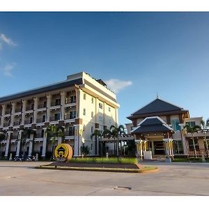 The Lake Hotel Кхонкен Exterior photo