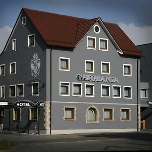 Hotel Germania Ройтлінген Exterior photo