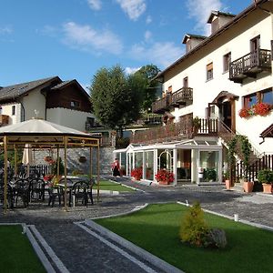 Albergo Edelweiss - Larespa Кродо Exterior photo