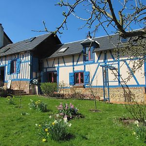 Bed and Breakfast La Roseraie Du Prieure Rosay-sur-Lieure Room photo