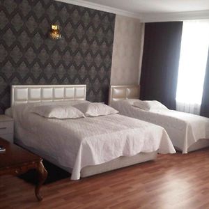 Xudaferin Hotel Баку Room photo