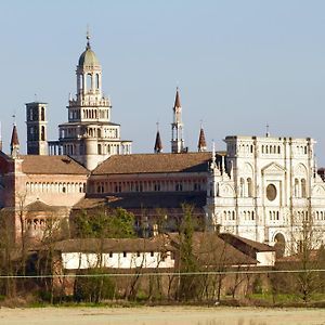 Hotel Monumento Чертоза-ді-Павія Exterior photo