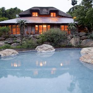 Insingizi Lodge Mid Illovo Exterior photo