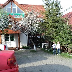 Готель Randevu Panzio М'єркуря-Чук Exterior photo