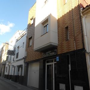 Готель Hostal Ca La Irene Sant Vicens De Castellet Exterior photo