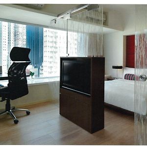 The Johnston Suites Гонконг Room photo