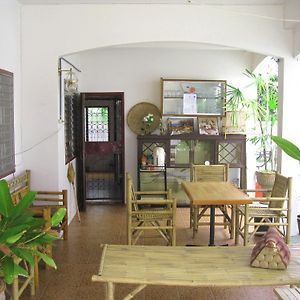 Sri Krung Guest House Аюттхая Exterior photo