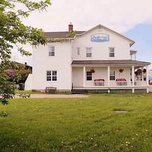 Апартаменти Auberge Lac-Saint-Jean Роберваль Exterior photo