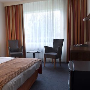 Готель Golden Tulip Arnhem Velp Room photo