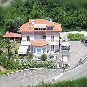 Villa Luppo Ічичі Exterior photo