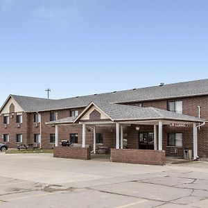 Econo Lodge Inn & Suites Дюбюк Exterior photo