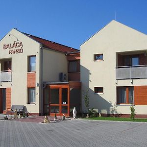 Готель Balaca Panzio Веспрем Exterior photo