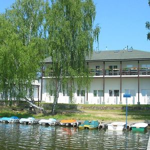 Готель Osrodek Niezamysl Занємишль Exterior photo