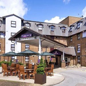 Premier Inn London Gatwick Airport - A23 Airport Way Кролі Exterior photo