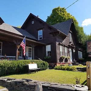 1860 House Inn And Rental Home Ессекс-Джанкшен Exterior photo