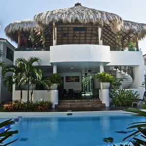 Villas Maria Isabel Санта-Крус-Уатулько Exterior photo