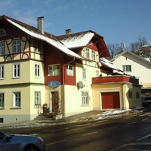 Апартаменти Privatzimmer Im Gasthaus Engel Дорнбірн Exterior photo