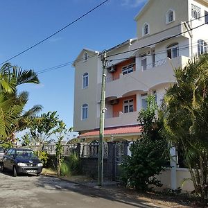 Апартаменти The Impala Mauritius Тро-о-Біше Exterior photo