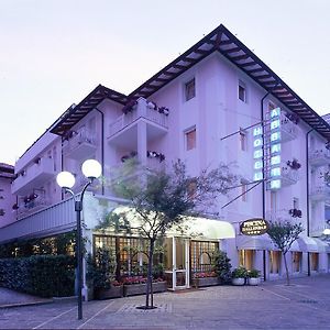 Hotel Abbazia Градо Exterior photo