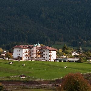 Hotel Rosa Resort Каварено Exterior photo