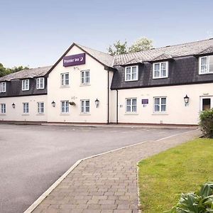 Premier Inn Manchester - Гендфорт Exterior photo