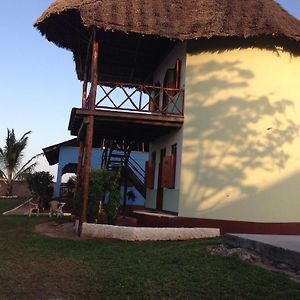 Tarbush Bungalows Нунгві Exterior photo