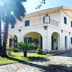 Villa Glicini Ламеція-Терме Exterior photo