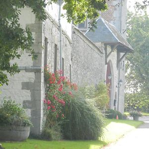 Вілла La Tour De La Chapelle Couthuin Exterior photo