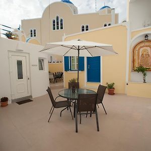 Lefteris Traditional Rooms Фіра Exterior photo