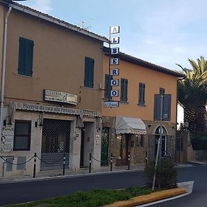 Albergo La Portaccia Кастільйоне-делла-Пеская Exterior photo